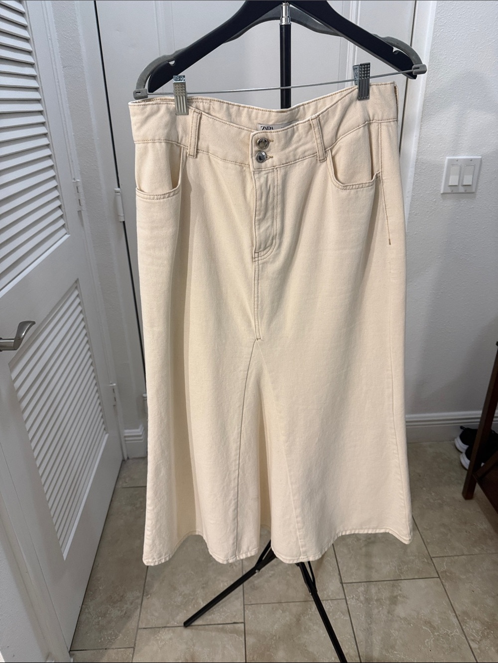 Zara Cream Wide-Leg High-Rise skirt